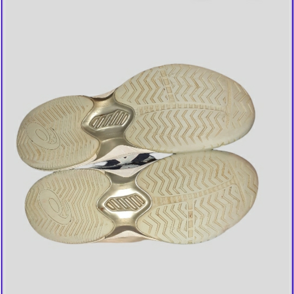 Asics Sneakers. - Picture 4 of 6